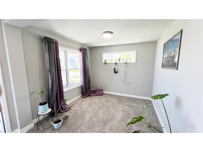 12750 Erskin Circle NE in Blaine, MN - Building Photo - Building Photo
