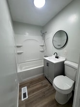 3830 E 189th St in Cleveland, OH - Foto de edificio - Building Photo