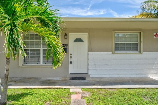property at 201 SW 9th Ave