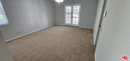 1215 Grant St in Santa Monica, CA - Building Photo - Building Photo