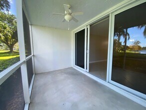 3051 N Course Dr, Unit 104 in Pompano Beach, FL - Building Photo - Building Photo