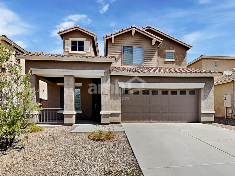 17428 W Mandalay Ln in Surprise, AZ - Foto de edificio