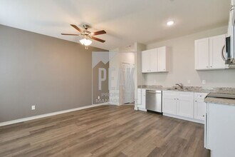 1806 Bessie St in Fort Worth, TX - Building Photo - Building Photo