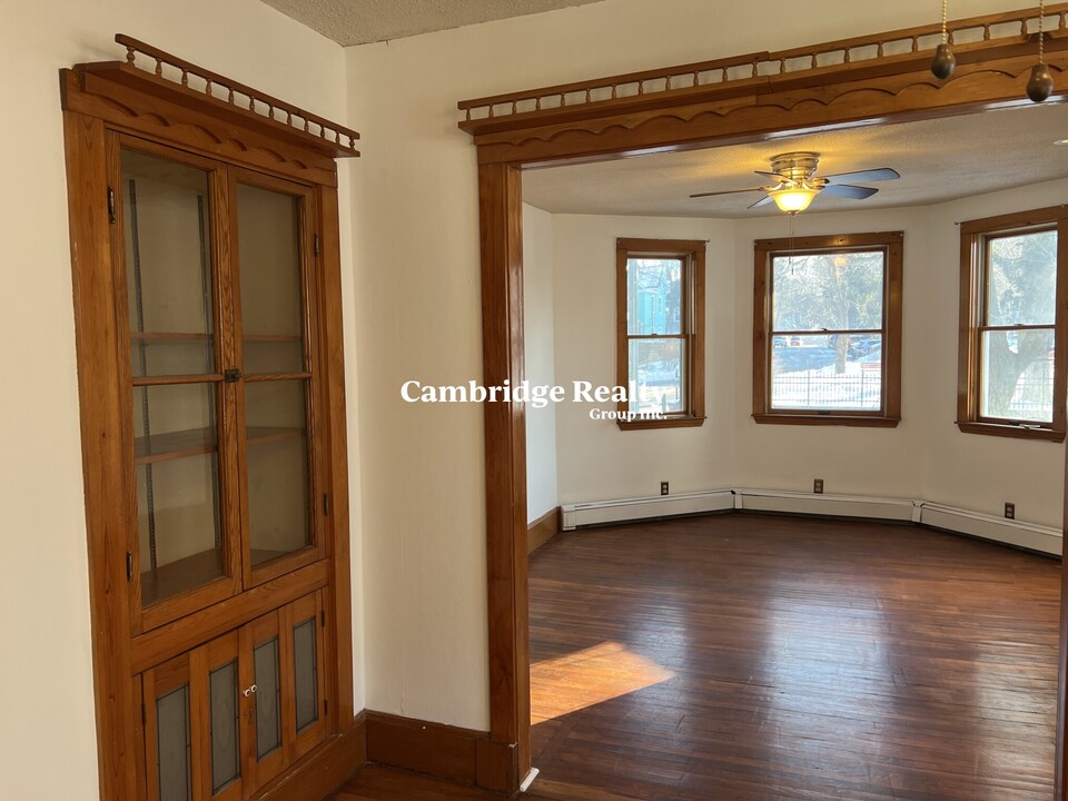 187 Highland Ave in Somerville, MA - Building Photo