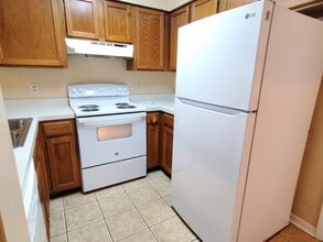 2127 SW 39 Dr in Gainesville, FL - Building Photo - Building Photo