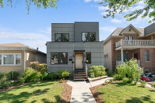 5047 W Winnemac Ave in Chicago, IL - Building Photo