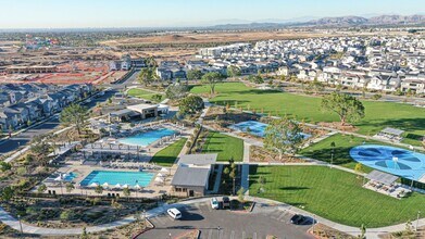 325 Loon in Irvine, CA - Building Photo - Building Photo