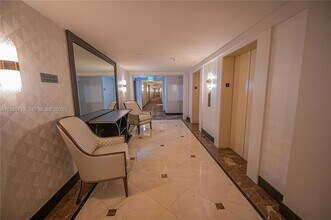 9801 Collins Ave, Unit 3Y in Bal Harbour, FL - Building Photo - Building Photo