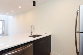 853 W Grace St in Chicago, IL - Building Photo - Building Photo