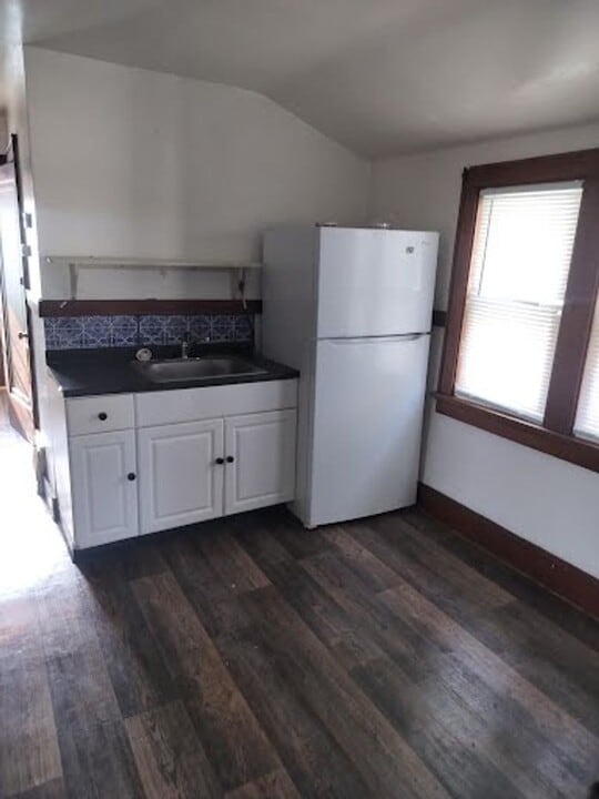 3655 E Holmes Ave in Cudahy, WI - Building Photo