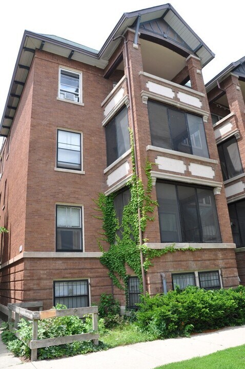 3700 N Fremont St in Chicago, IL - Building Photo