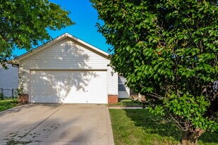 791 Helm Dr in Avon, IN - Building Photo