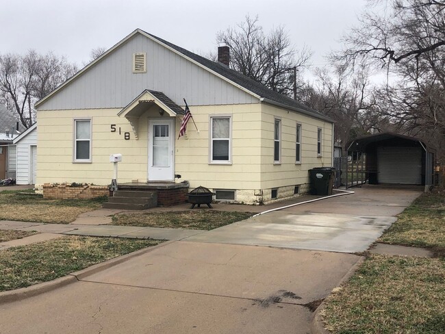 property at 518 E 4th St