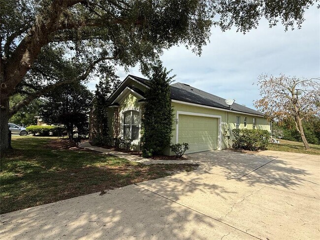 648 Mt Stirling Ave in Apopka, FL - Building Photo - Building Photo
