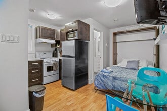 52 Pennywell Rd in St John's, NL - Building Photo - Building Photo