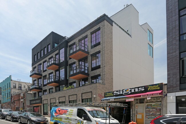 73 Starr St in Brooklyn, NY - Foto de edificio - Building Photo