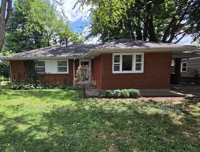 property at 3135 Rosedale Blvd