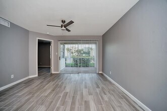 1801 Island Club Dr, Unit 75 in Indialantic, FL - Building Photo - Building Photo