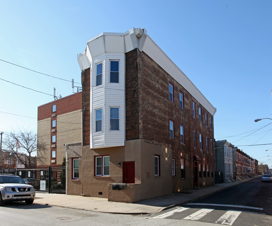 2130 S 5th St in Philadelphia, PA - Building Photo