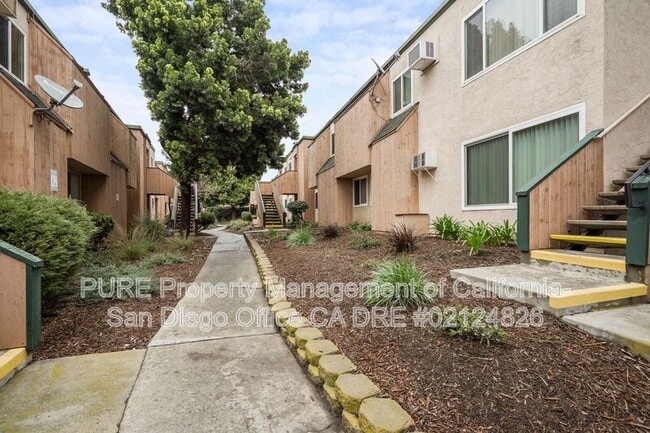 8709 Lake Murray Blvd in San Diego, CA - Building Photo - Building Photo
