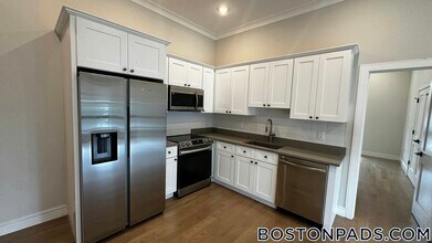 16-18 highgate St., Unit 303 in Boston, MA - Building Photo - Building Photo