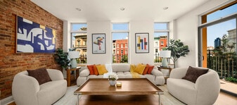 140 Broadway in Brooklyn, NY - Building Photo