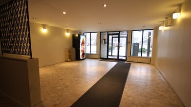 Westdale Apartments in Mississauga, ON - Building Photo - Building Photo