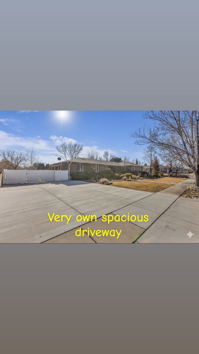 2321 Harvest Ln in West Jordan, UT - Building Photo - Building Photo