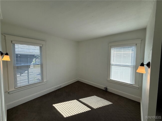 95 Inwood Pl