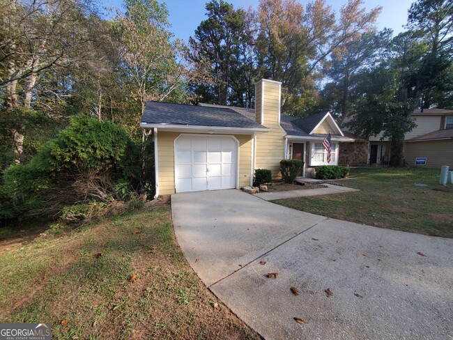 5610 Emerald Glen in Stone Mountain, GA - Building Photo - Building Photo