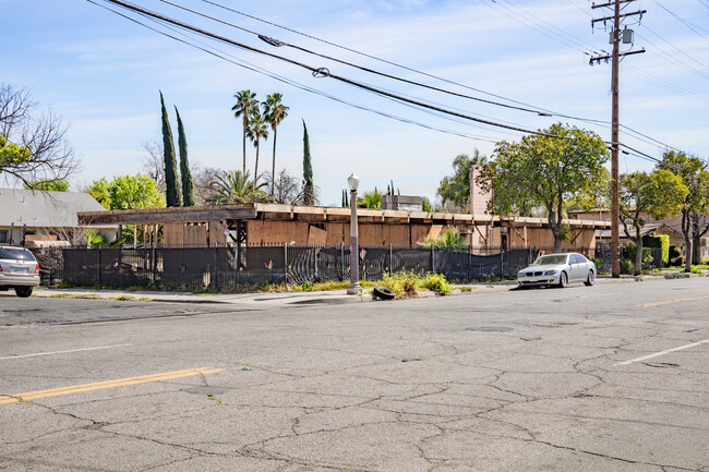 1595 N Arrowhead Ave in San Bernardino, CA - Building Photo - Building Photo