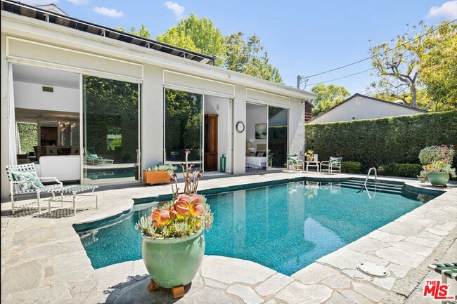 property at 11351 Waterford St