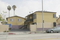 Building Photo - 2765 Tweedy Blvd Apartments in South Gate, California