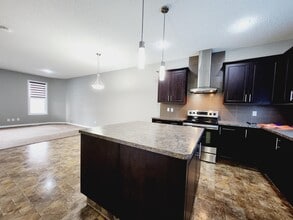 1203 McConachie Blvd NW in Edmonton, AB - Building Photo - Building Photo