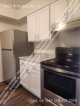 3005 N Pointe Dr in Jackson, MI - Building Photo - Building Photo