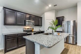 9925 Ryegrass Terrace in Crowley, TX - Building Photo - Building Photo