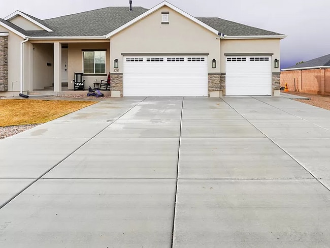 3761 Native Dancer Dr in Cedar City, UT - Building Photo - Building Photo