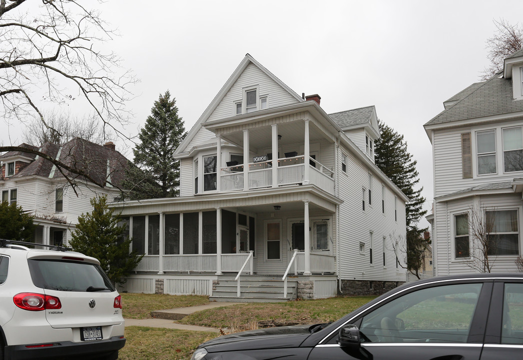 1047 Waverly Pl in Schenectady, NY - Building Photo