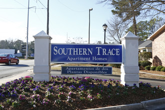 Southern Trace Apartments in Atlanta, GA - Building Photo - Building Photo