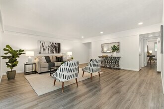 67 Brookwood Rd in Orinda, CA - Building Photo - Building Photo