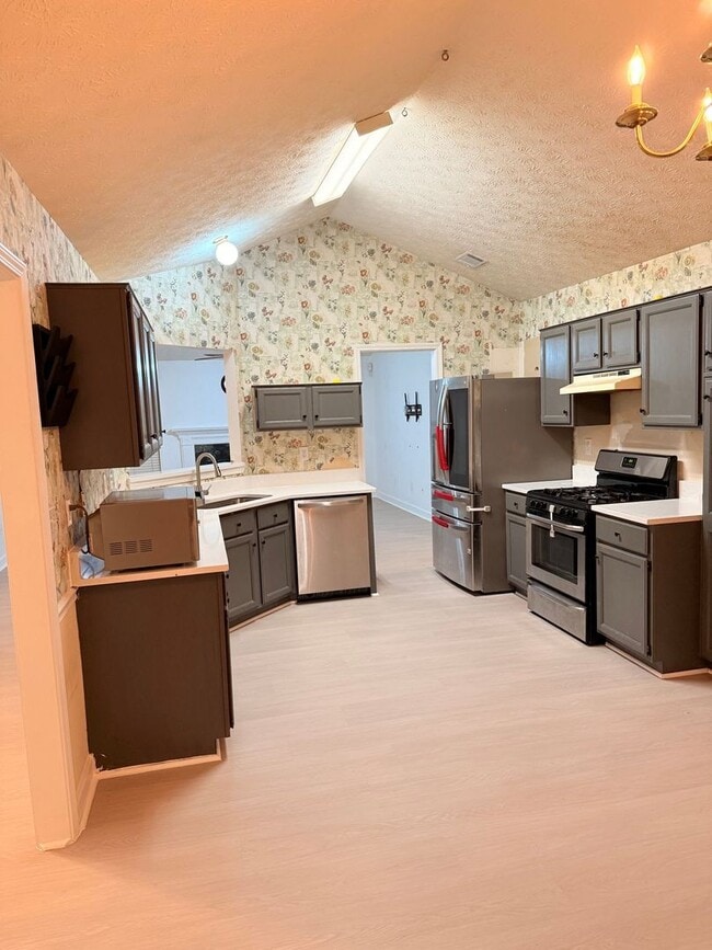 property at 1360 Avalon Dr