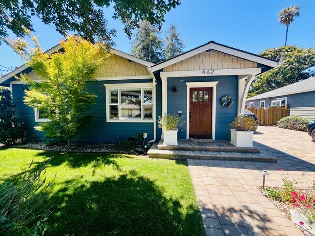 property at 462 E McKinley Ave