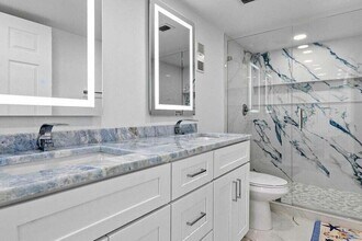 7076 Huntington Ln in Delray Beach, FL - Building Photo - Building Photo