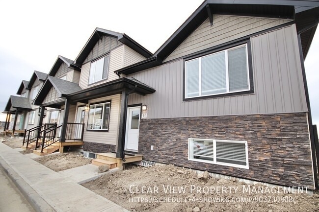 property at 7 Rivergrove Run W