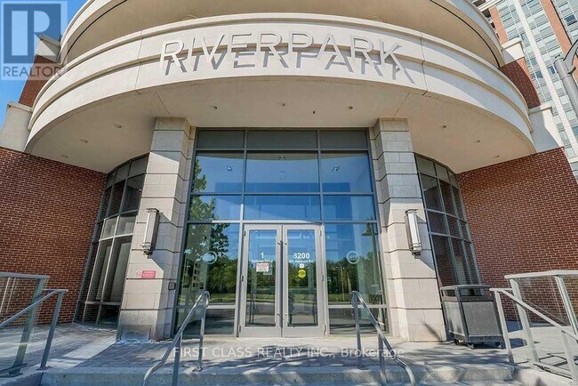 8200-8200 Birchmount Rd in Markham, ON - Building Photo - Building Photo