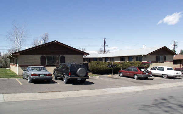 1657-1667 Fenton St in Lakewood, CO - Foto de edificio