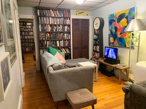 363 Beacon St in Somerville, MA - Foto de edificio - Building Photo