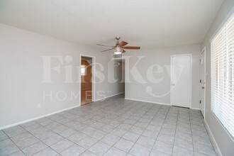 5719 N 23rd Ave in Phoenix, AZ - Foto de edificio - Building Photo