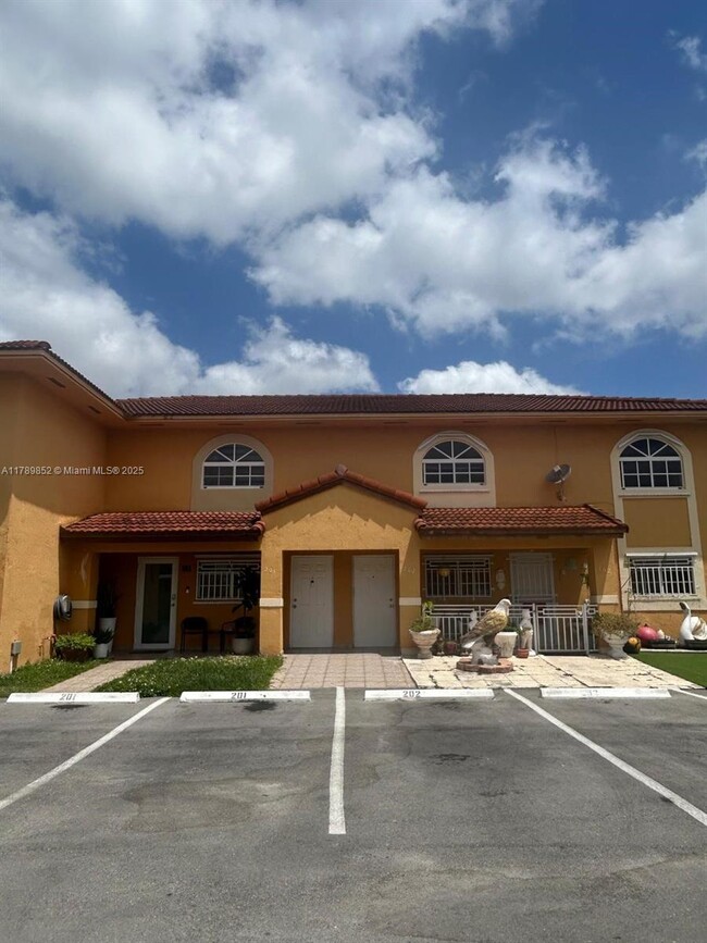 property at 7714 W 34th Ln