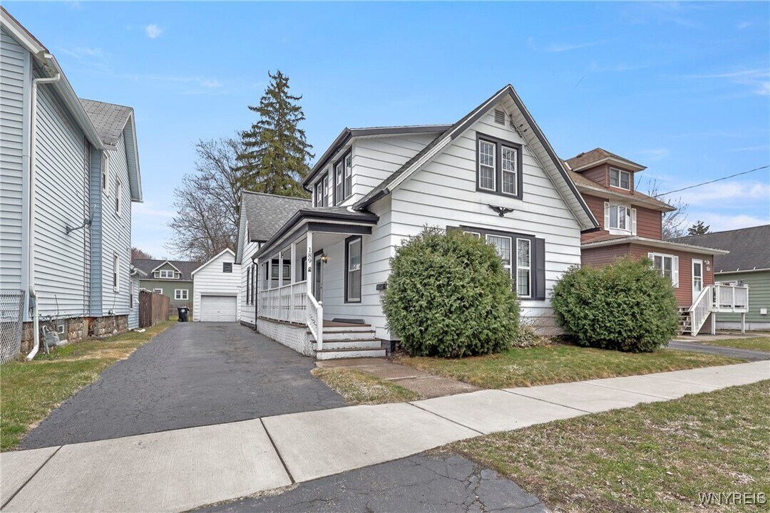 189 William St in Tonawanda, NY - Building Photo